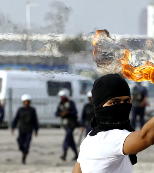 What is SHTF? Man with a molotov cocktail in Manama, Bahrain | TRDCRFT